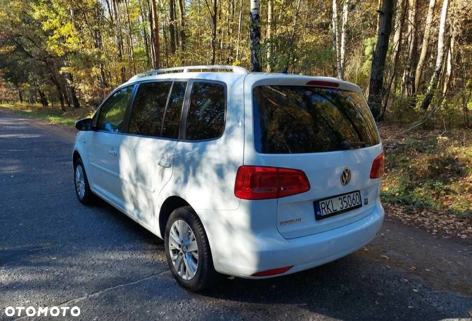 Volkswagen Touran - 8