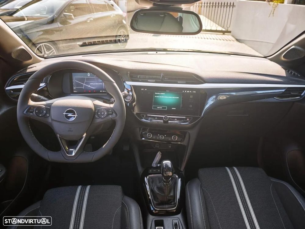 Opel Corsa 1.2 T GS - 12