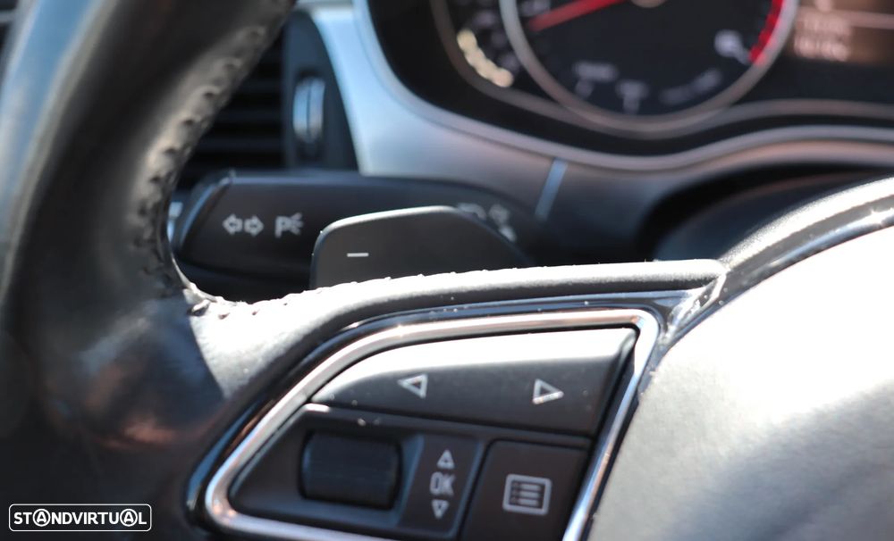 Audi A6 Avant 2.0 TDi S-line S tronic - 26
