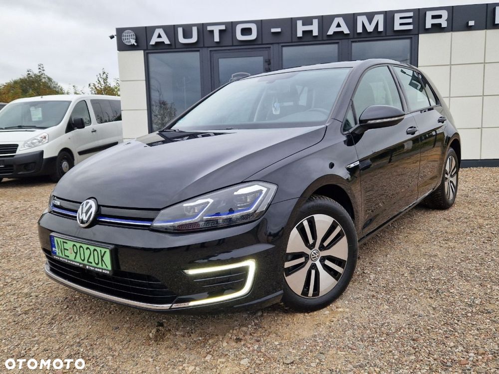 Volkswagen Golf - 22