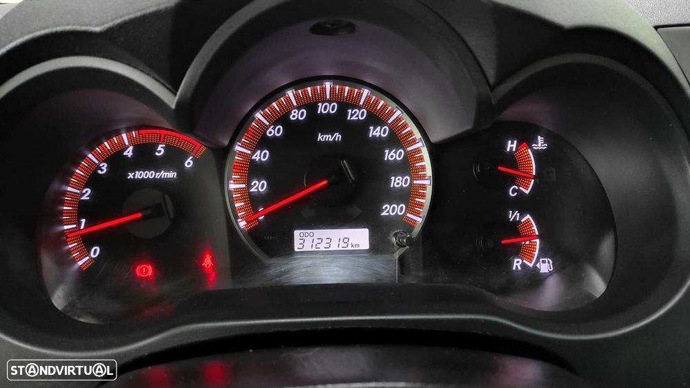 Toyota Hilux 2.5 D-4D 4WD CD T+Nav+PM - 31