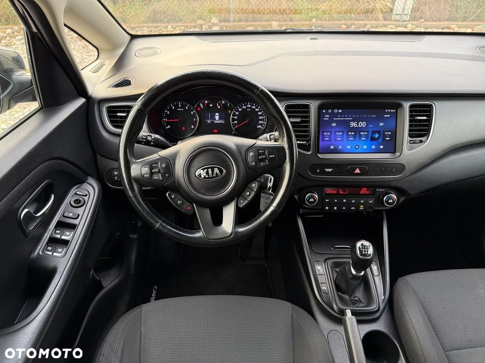 Kia Carens 1.6 GDI Dream-Team Edition - 25