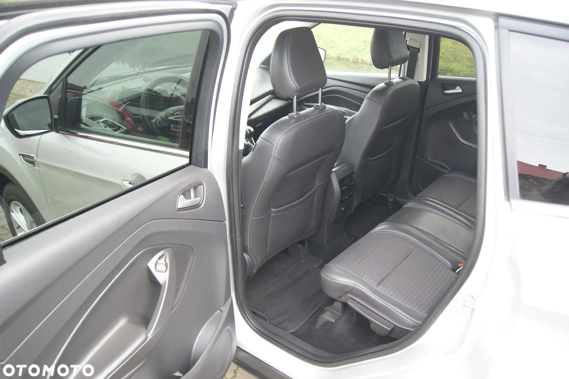 Ford Kuga - 6
