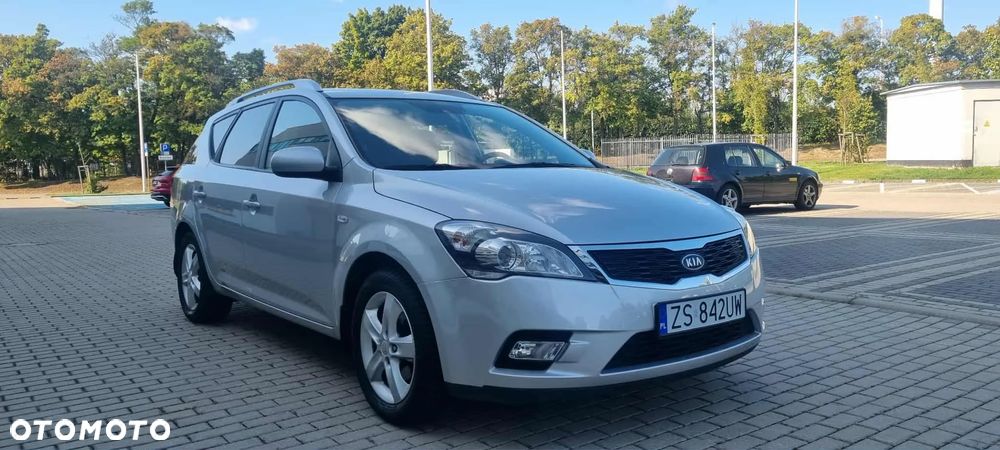 Kia Ceed 1.4 CVVT Attract - 12