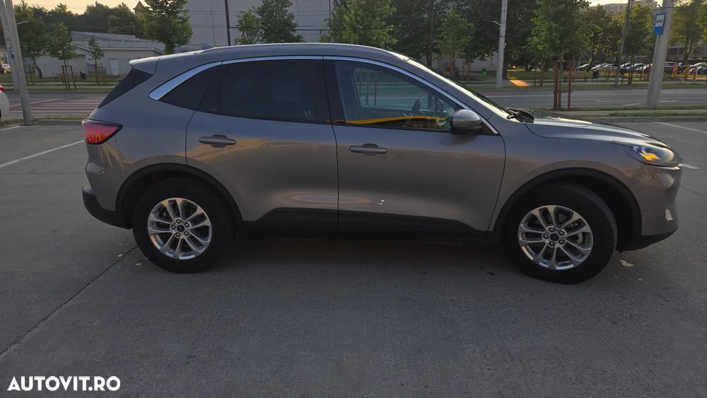 Ford Kuga - 5