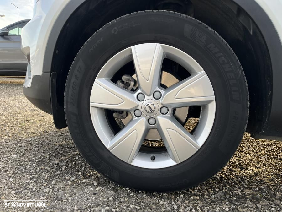 Volvo XC 40 1.5 T2 Momentum Geartronic - 14