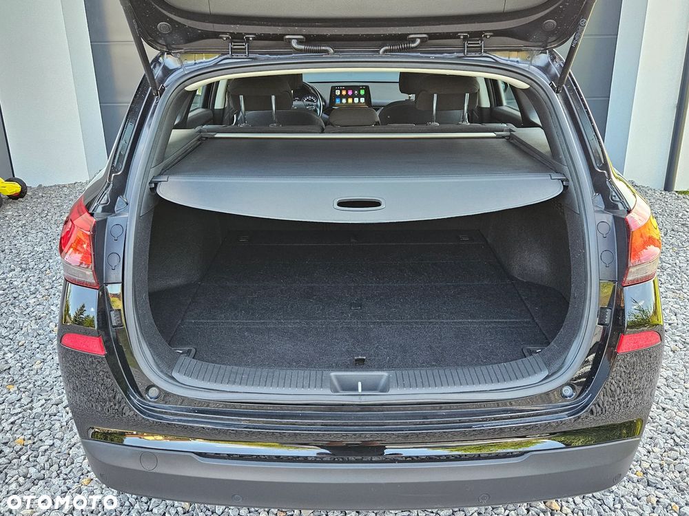 Hyundai i30 1.5 DPI Classic + - 25