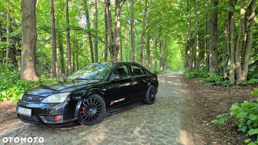 Ford Mondeo - 4