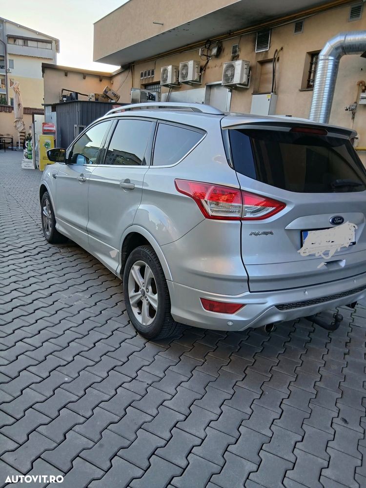 Ford Kuga 2.0 TDCi 4x4 Aut. SYNC - 6