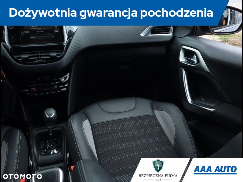 Peugeot 2008 - 9