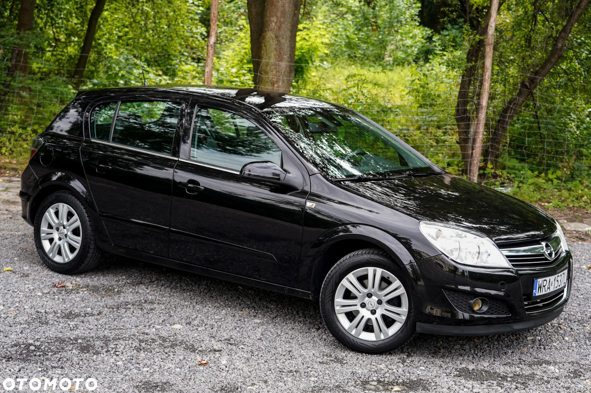Opel Astra GTC 1.4 Active - 4