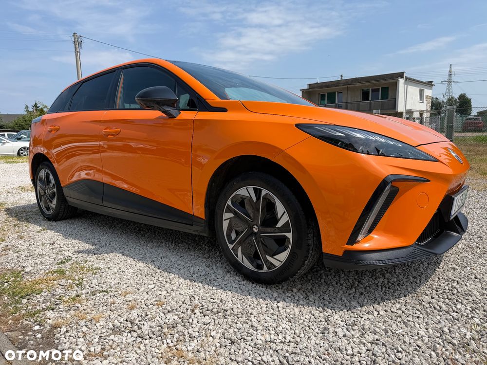 MG 4 Luxury 64 kWh - 2