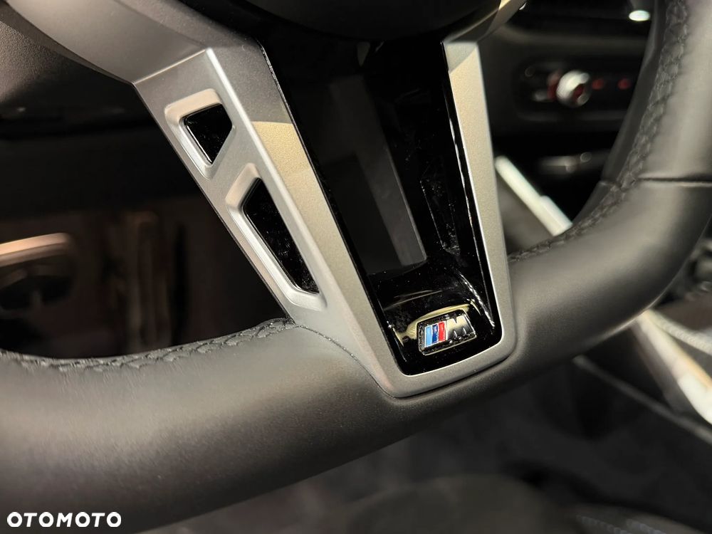 BMW Seria 3 330i xDrive M Sport sport - 13