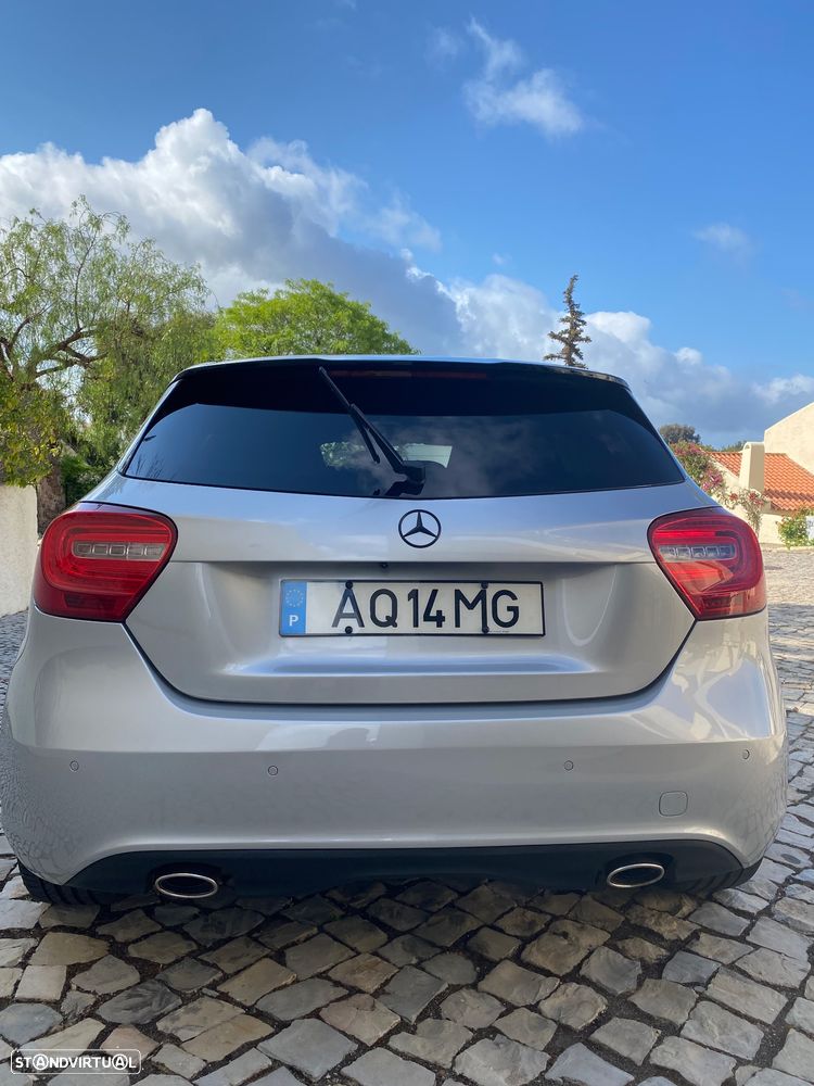 Mercedes-Benz A 200 d 7G-DCT Urban - 2