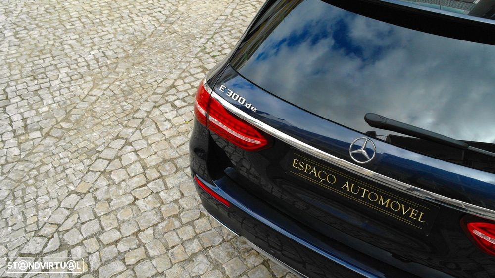 Mercedes-Benz E 300 de AMG Line - 10