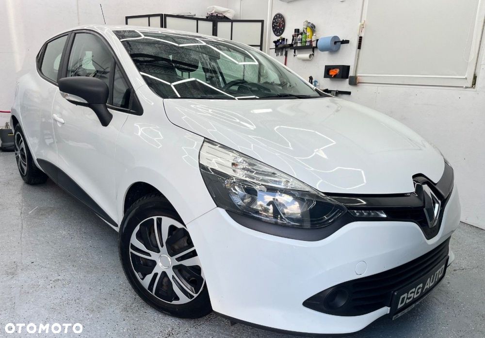 Renault Clio - 11