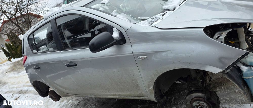 Aripa dreapta fata Hyundai I20 2009 / 2010 2011 / 2012 2013 - 2