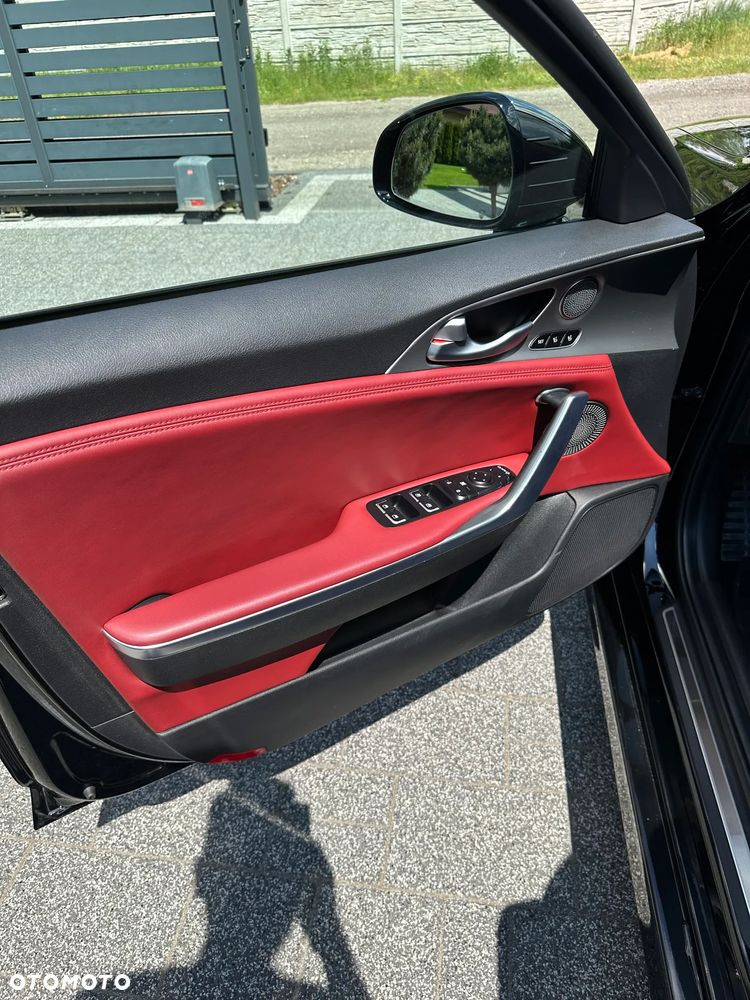 Kia Stinger 2.0 T-GDI GT Line - 10