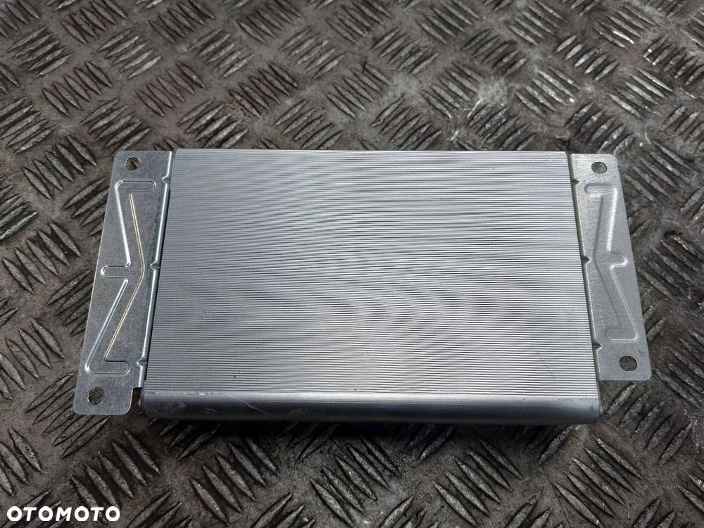 WZMACNIACZ AUDIO AUDI A6 C6 4F0910223B - 4