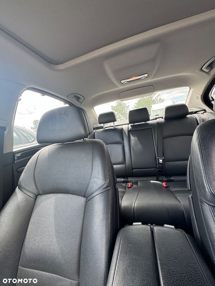 BMW Seria 5 535d xDrive - 12