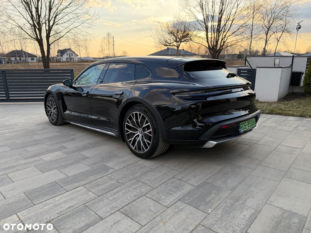 Porsche Taycan 4S Performance Plus - 7