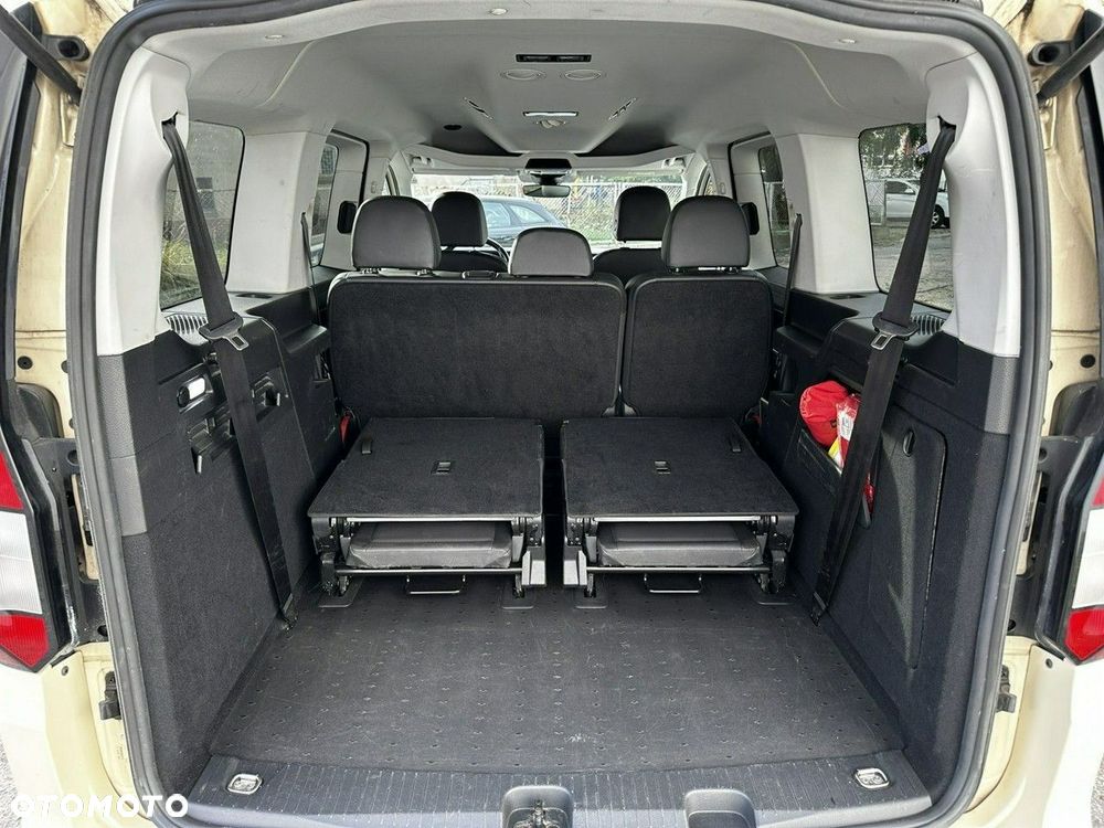 Volkswagen Caddy - 29