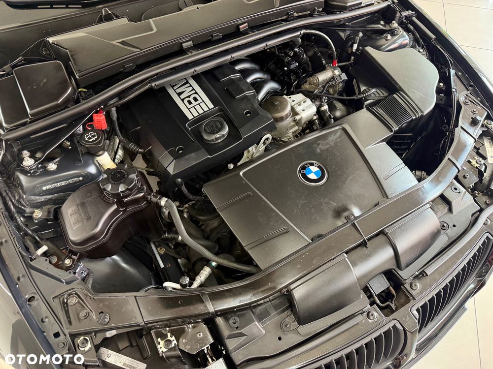 BMW Seria 3 - 16