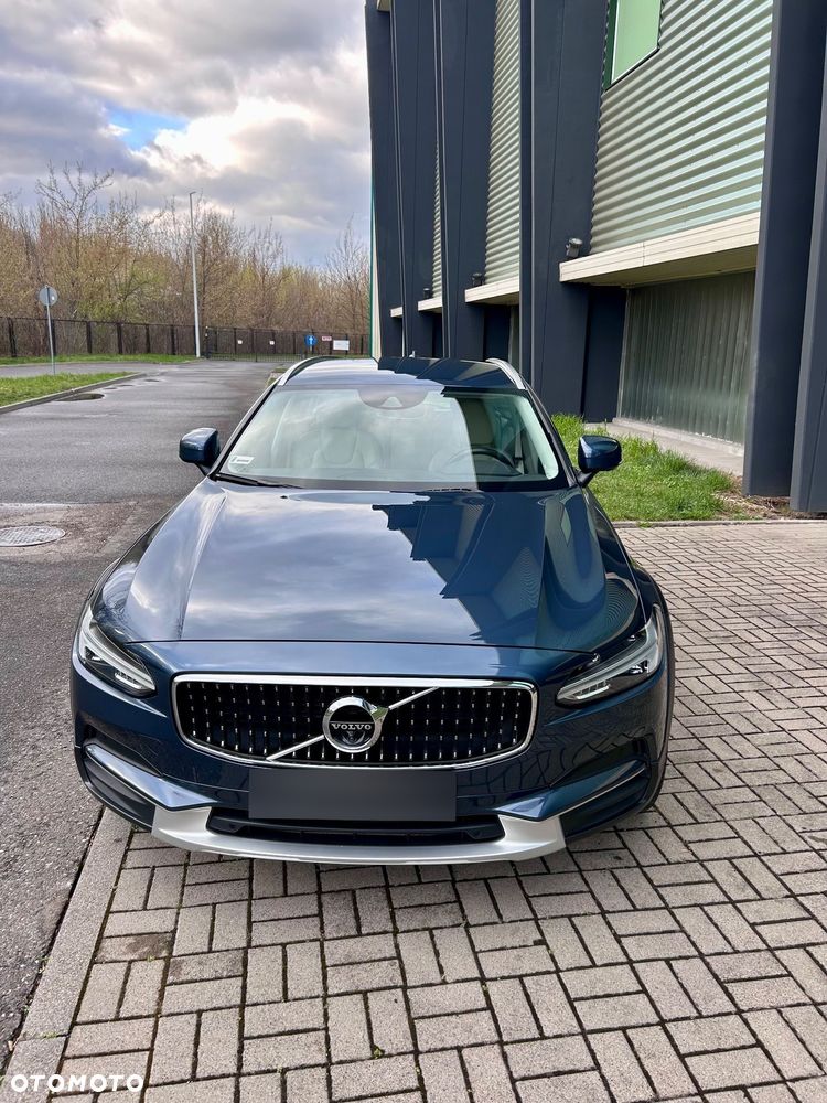 Volvo V90 Cross Country 2020 photo 2
