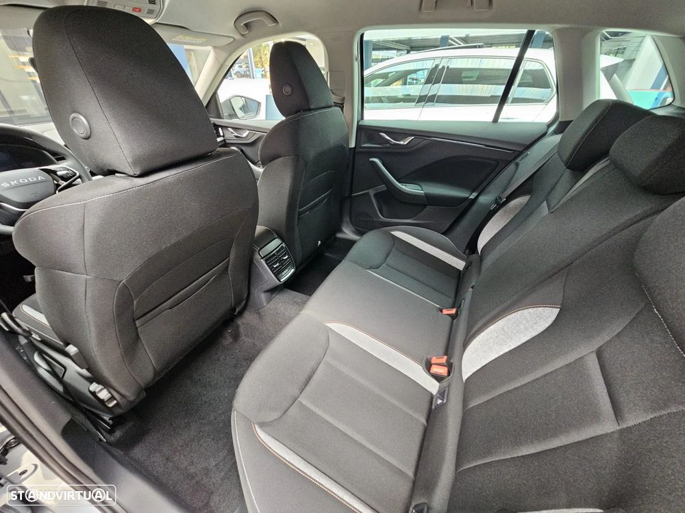 Skoda Kamiq 1.0 TSI Selection DSG - 5