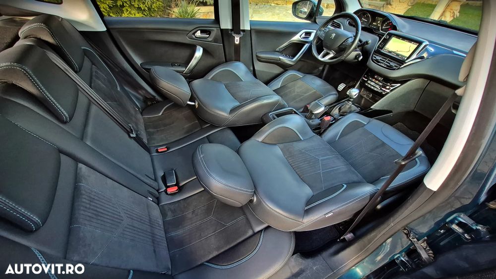 Peugeot 2008 PureTech 130 Stop&Start Crossway - 22