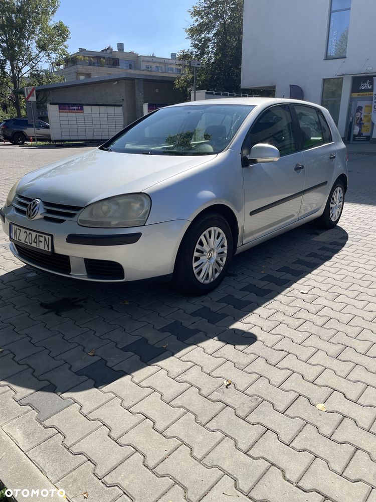 Volkswagen Golf 1.6 Comfortline - 5
