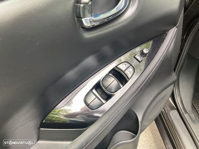 Nissan Leaf N-Connecta - 29