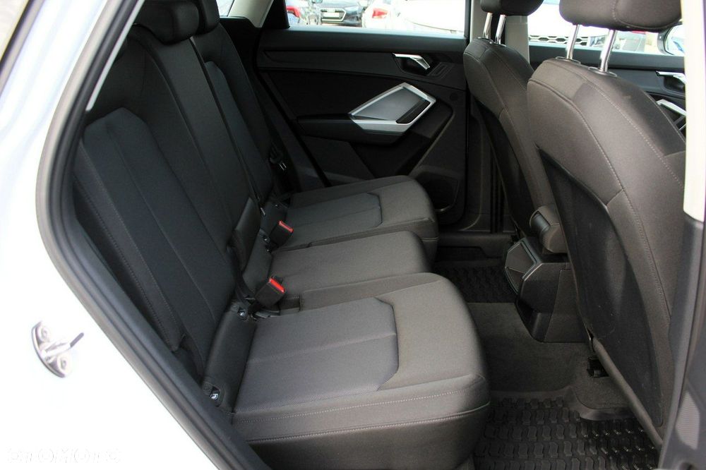 Audi Q3 40 TFSI Quattro S tronic - 11