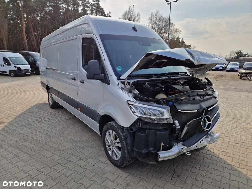 Mercedes-Benz Sprinter - 7