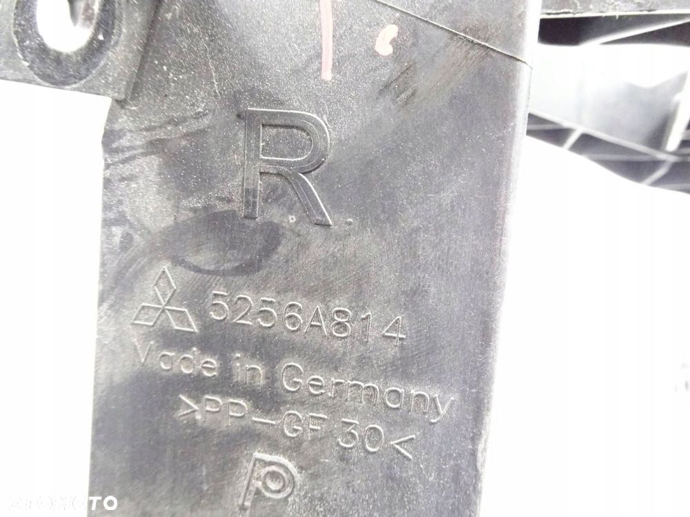 ślizg lampy prawy przód mitsubishi colt vi z30 lif 5256a814 - 5