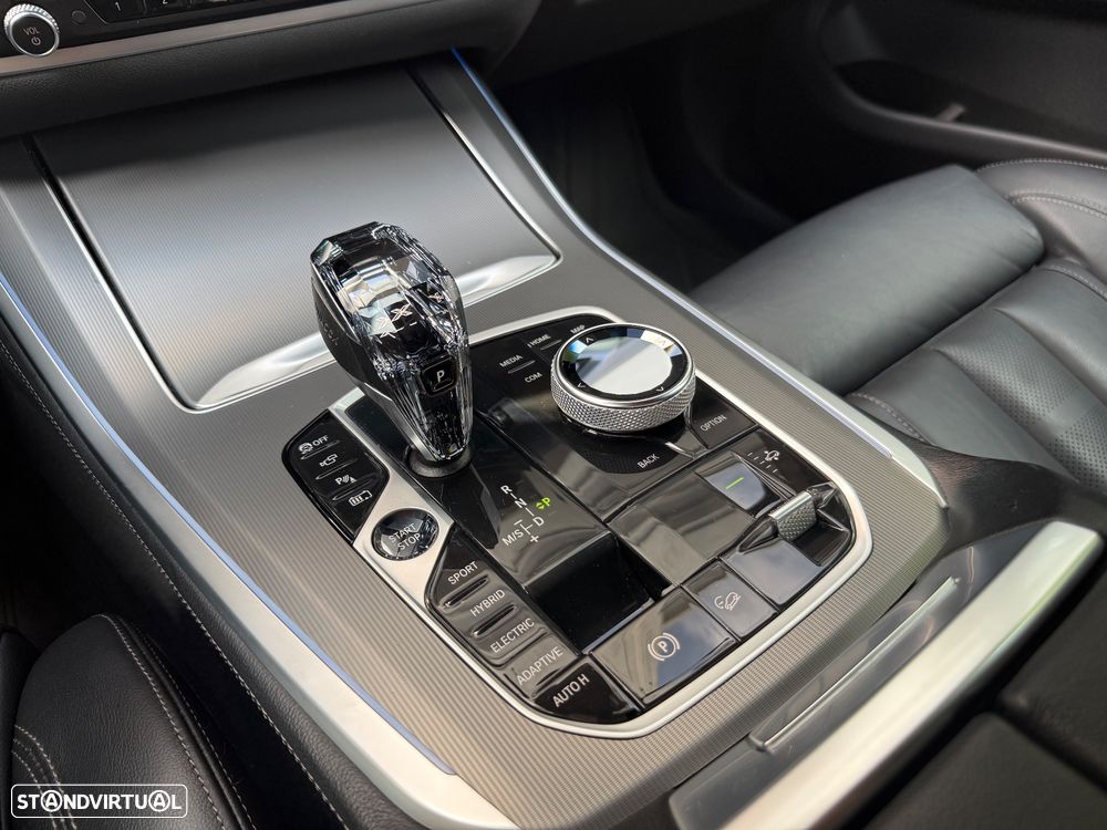 BMW X5 45 e xDrive Pack M - 28