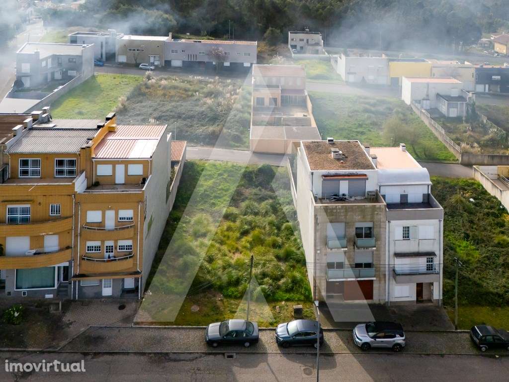 Lote para Construção de Moradia em Banda - Pedroso - Grande imagem: 2/16