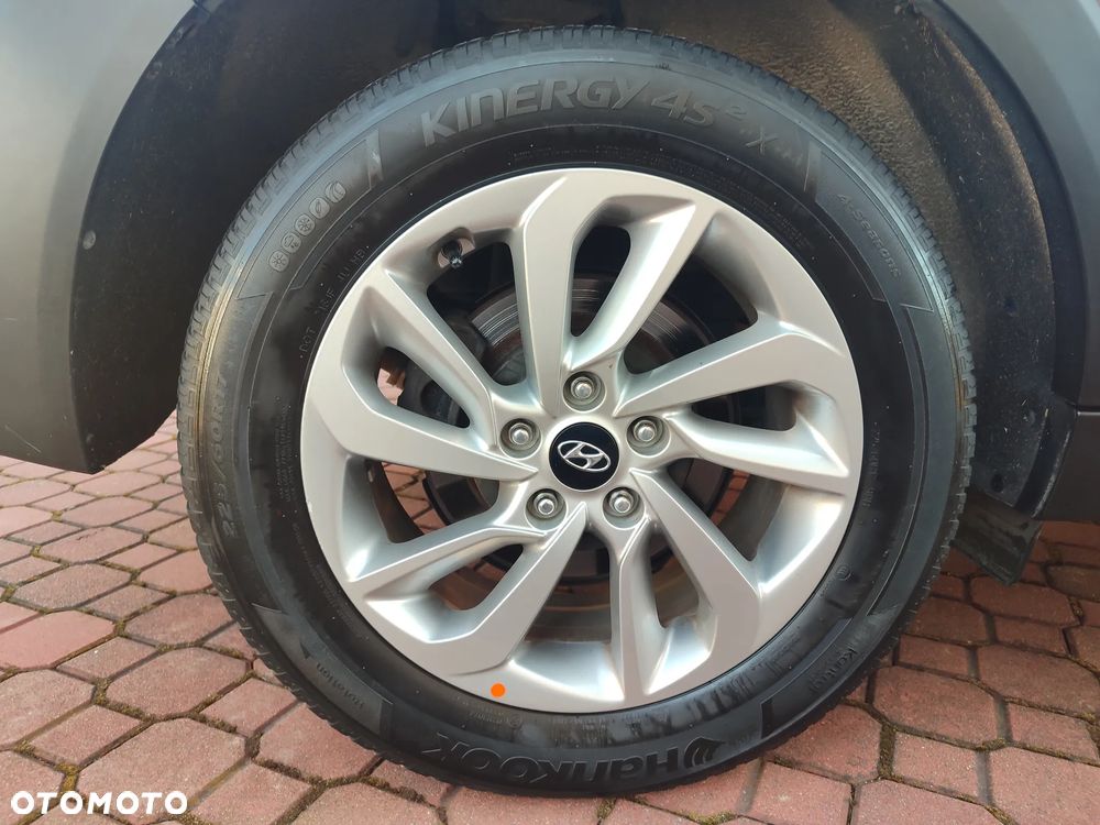 Hyundai Tucson blue 1.7 CRDi 2WD Style - 30