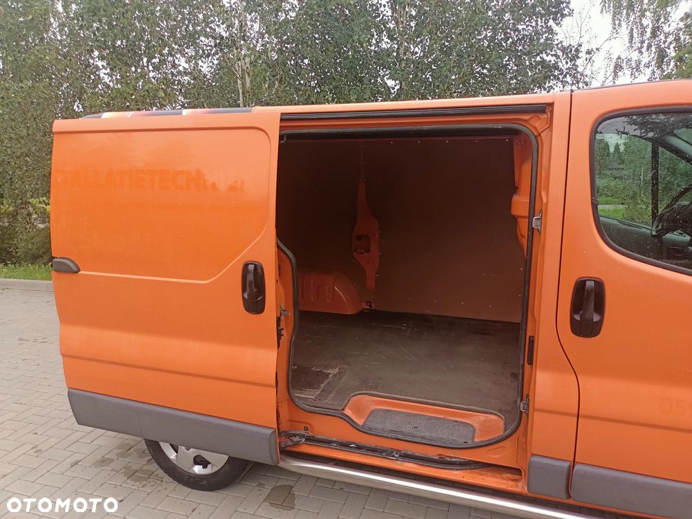 Opel Vivaro - 10