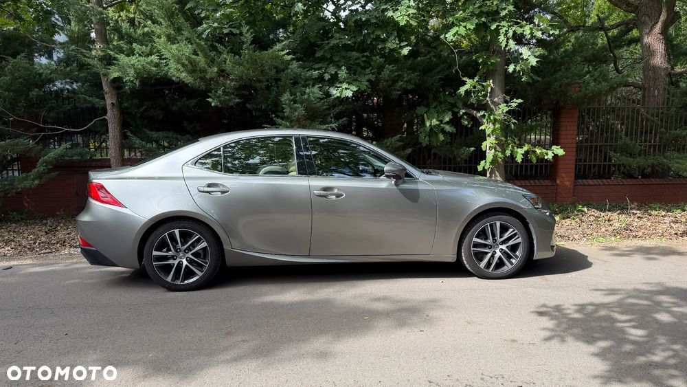 Lexus IS 200t Comfort - 3