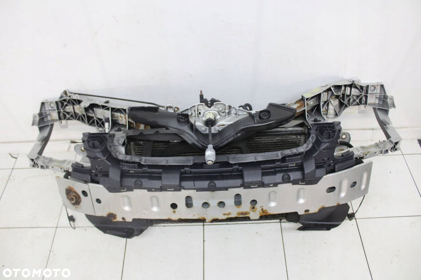 PAS PRZEDNI CHŁODNICE BELKA FORD FOCUS MK2 LIFT 2007R- 1.6 B - 6