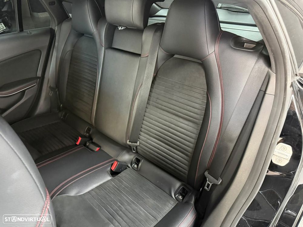 Mercedes-Benz CLA 220 d Shooting Brake AMG Line Aut. - 14