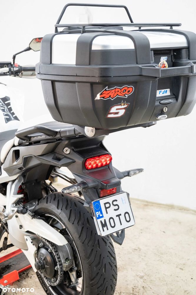 Honda VFR - 18