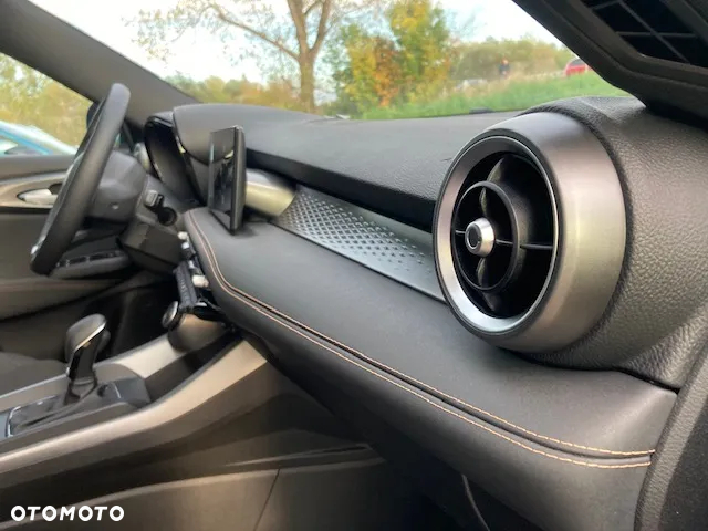 Alfa Romeo Tonale 1.5 T4 GSE Hybrid Sprint DCT - 11