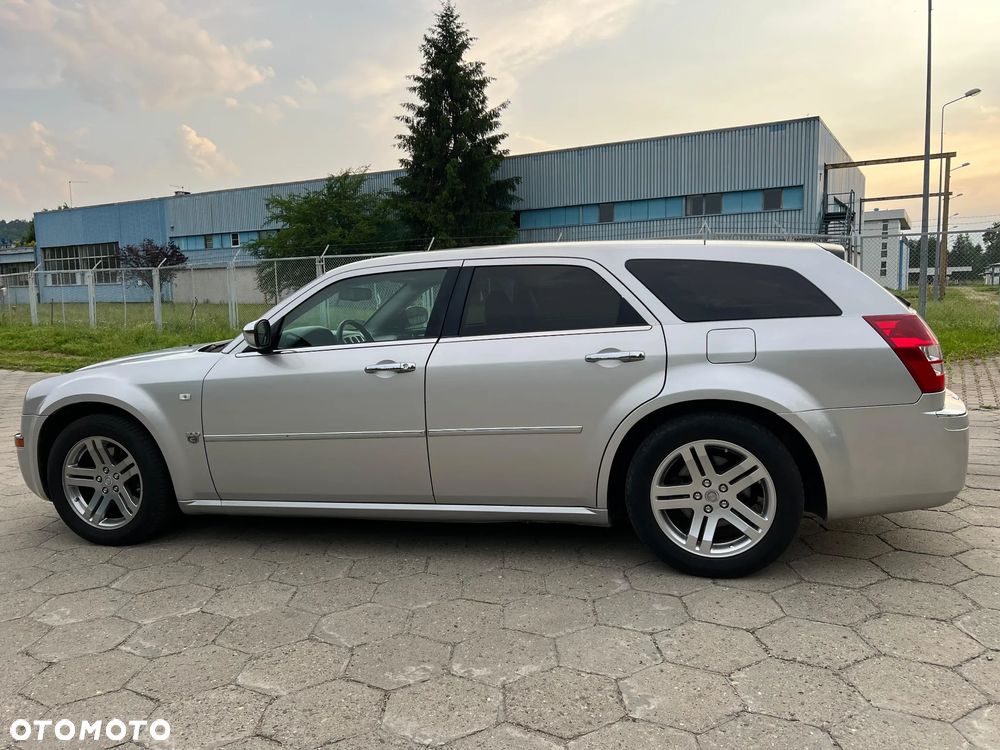 Chrysler 300C - 5