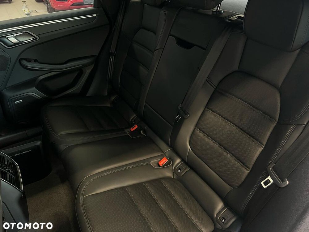 Porsche Macan T - 21
