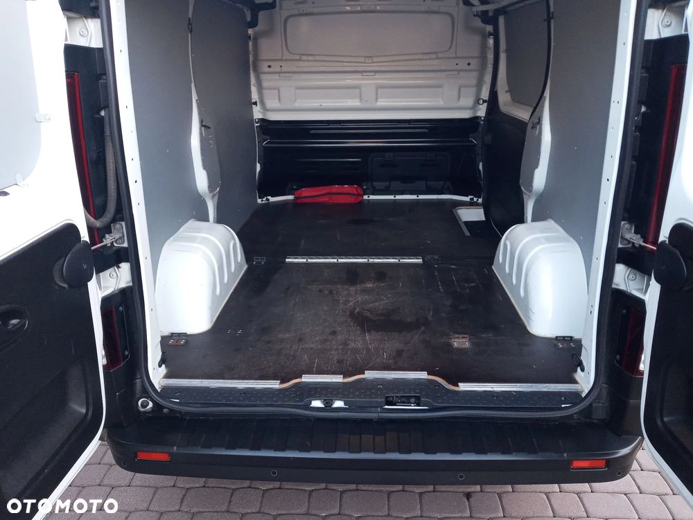 Renault TRAFIC - 28