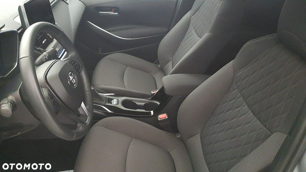 Toyota Corolla - 21