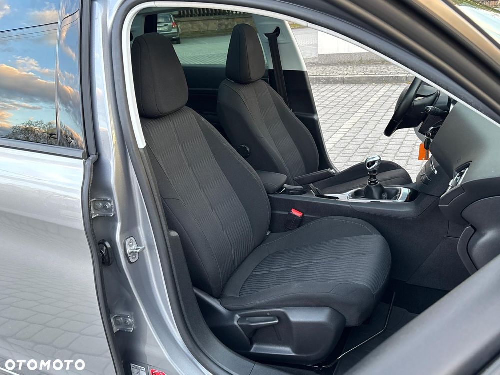 Peugeot 308 e-HDi 115 Stop & Start Allure - 10