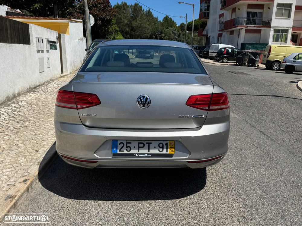 VW Passat 2.0 TDI Confortline - 4